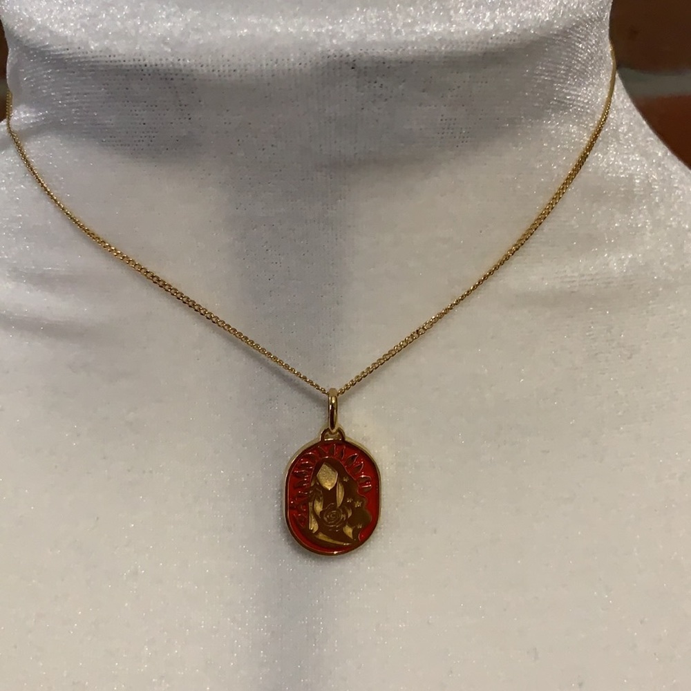 Yo Soy Maria 16in chain w red & gold pendant